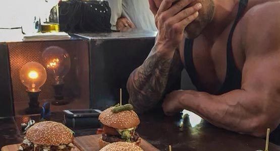 سلول های چربی استروژن اضافی در خود پنهان می کنند